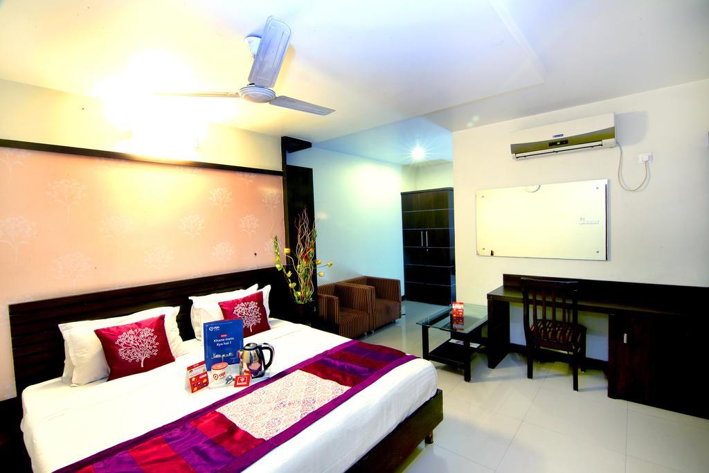 Hotel Meera Raipur  Room photo