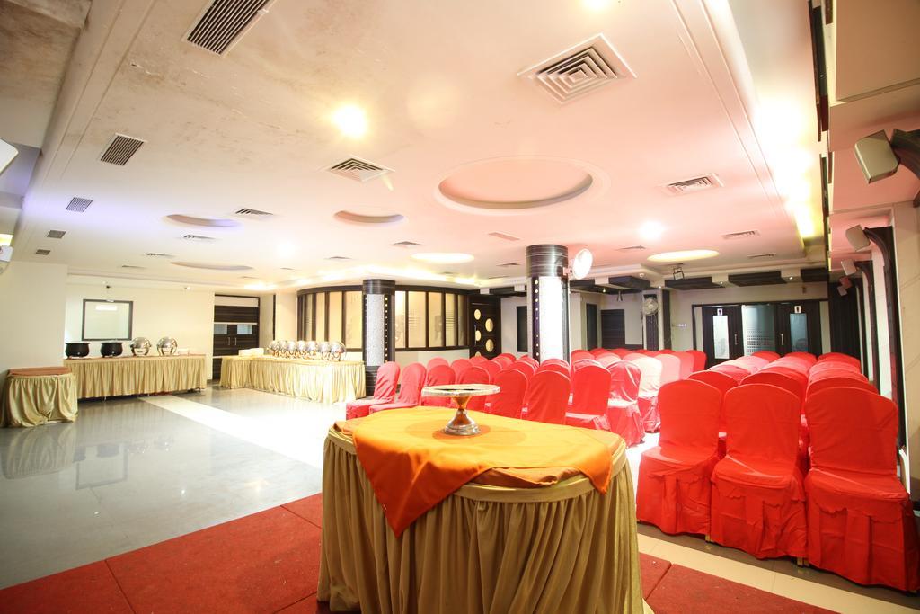 Hotel Meera Raipur  Exterior photo